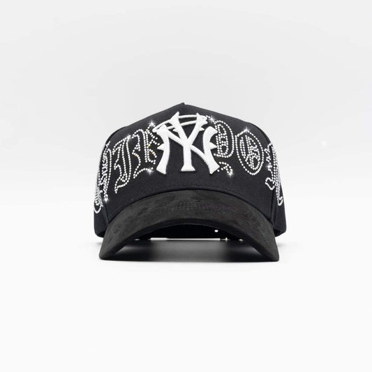 31 Hats "NY Crystals White"